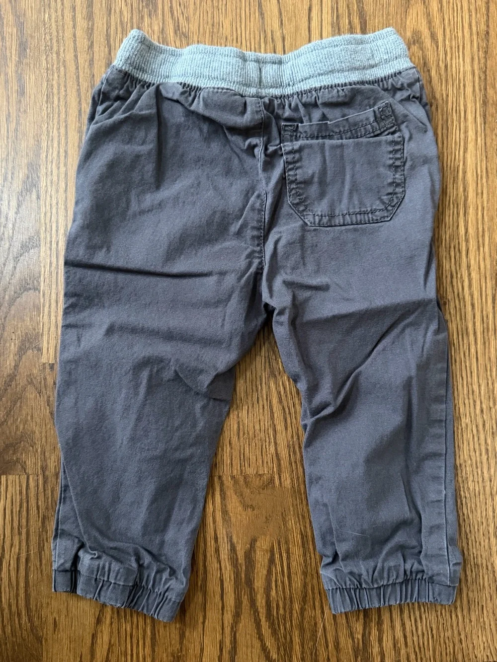 OshKosh B'gosh Kids Jogger Pants in Olive Green & Gray, size 18M